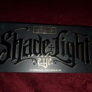 Kat Von D Shade Light Eye & Contour Palette